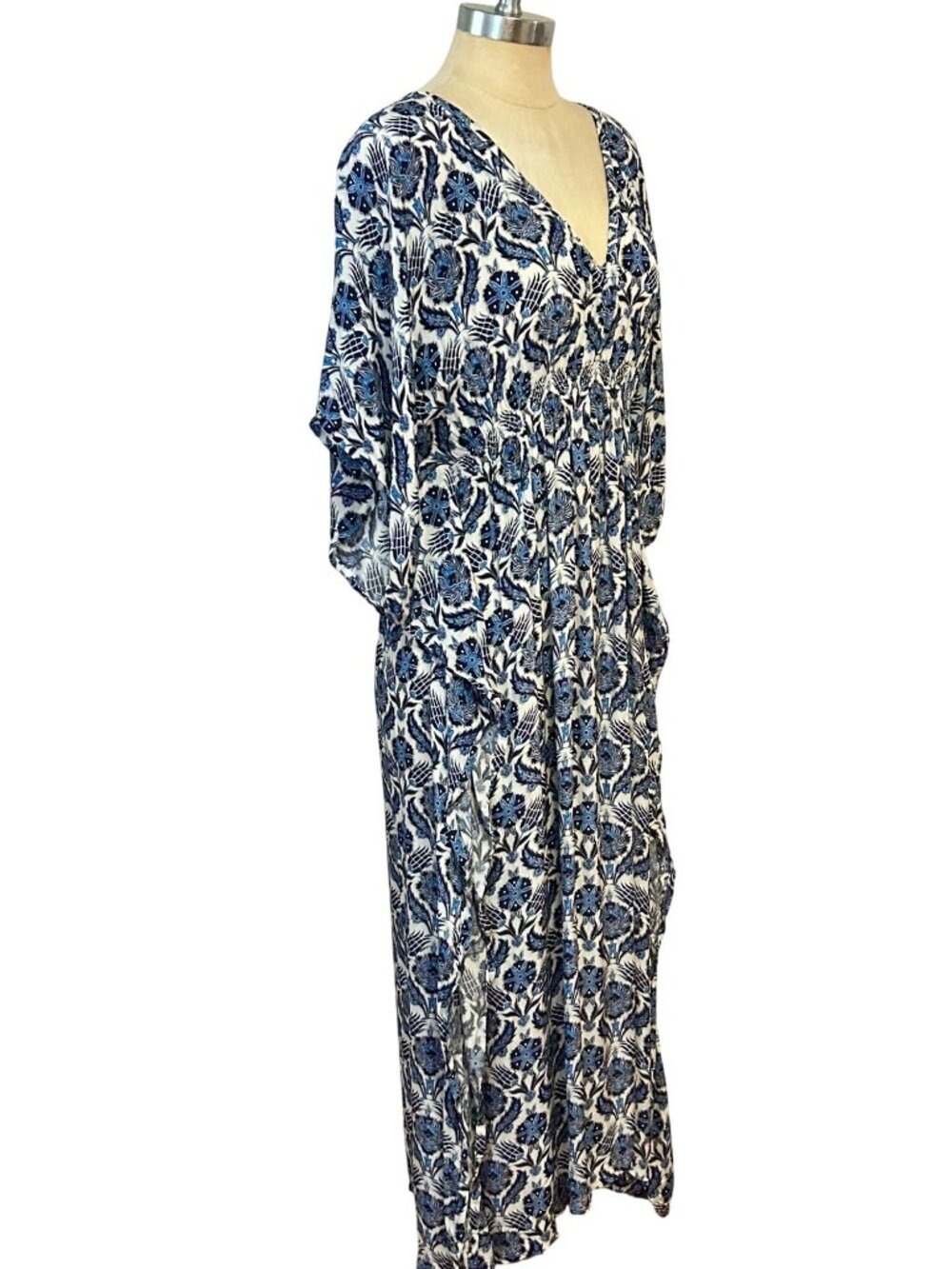 Rujuta Sheth x Anthropologie Marie White Blue Lotus Maxi Kaftan Dress - S / M - Picture 5 of 8